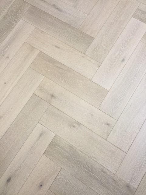 EFS Engineered Herringbone Brushed White Oak - Easy Floor Store
