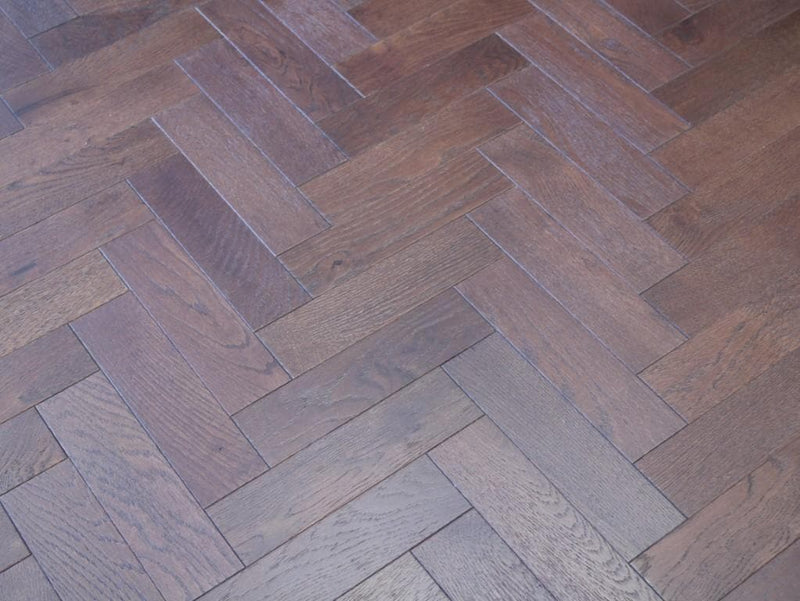 EFS Engineered Herringbone Oak (Walnut Stained) Brushed & Lacquered - Easy Floor Store